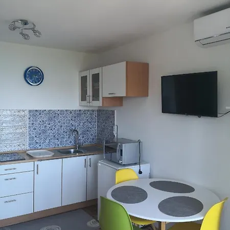 Irena Guest house